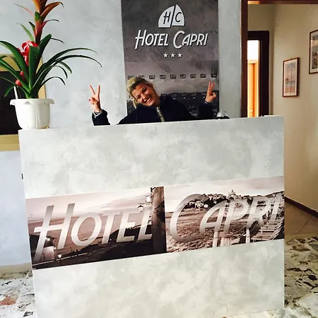 Capri Отель Диано-Марина